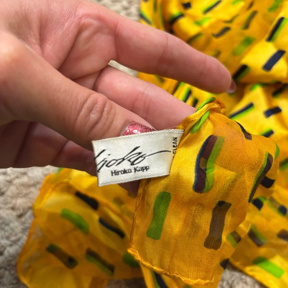 Ladies Vintage Hiroko‎ Kapp 100% Silk Neck Scarf, Yellow, Green and Black